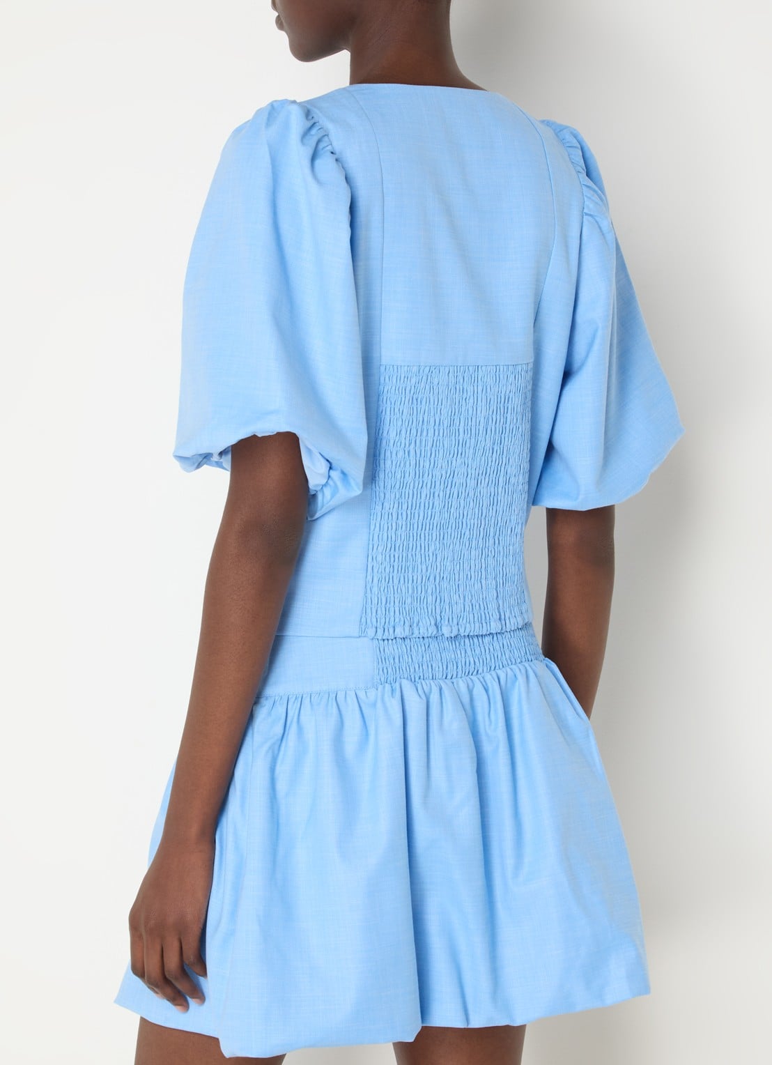 NIKKIE Quito blouse met logo - achterkant 2 blauw