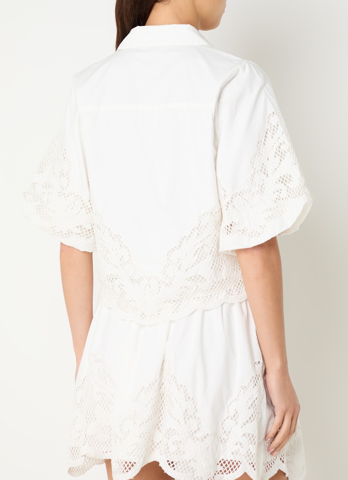 NIKKIE Rabano blouse met broderie - achterkant 4 wit