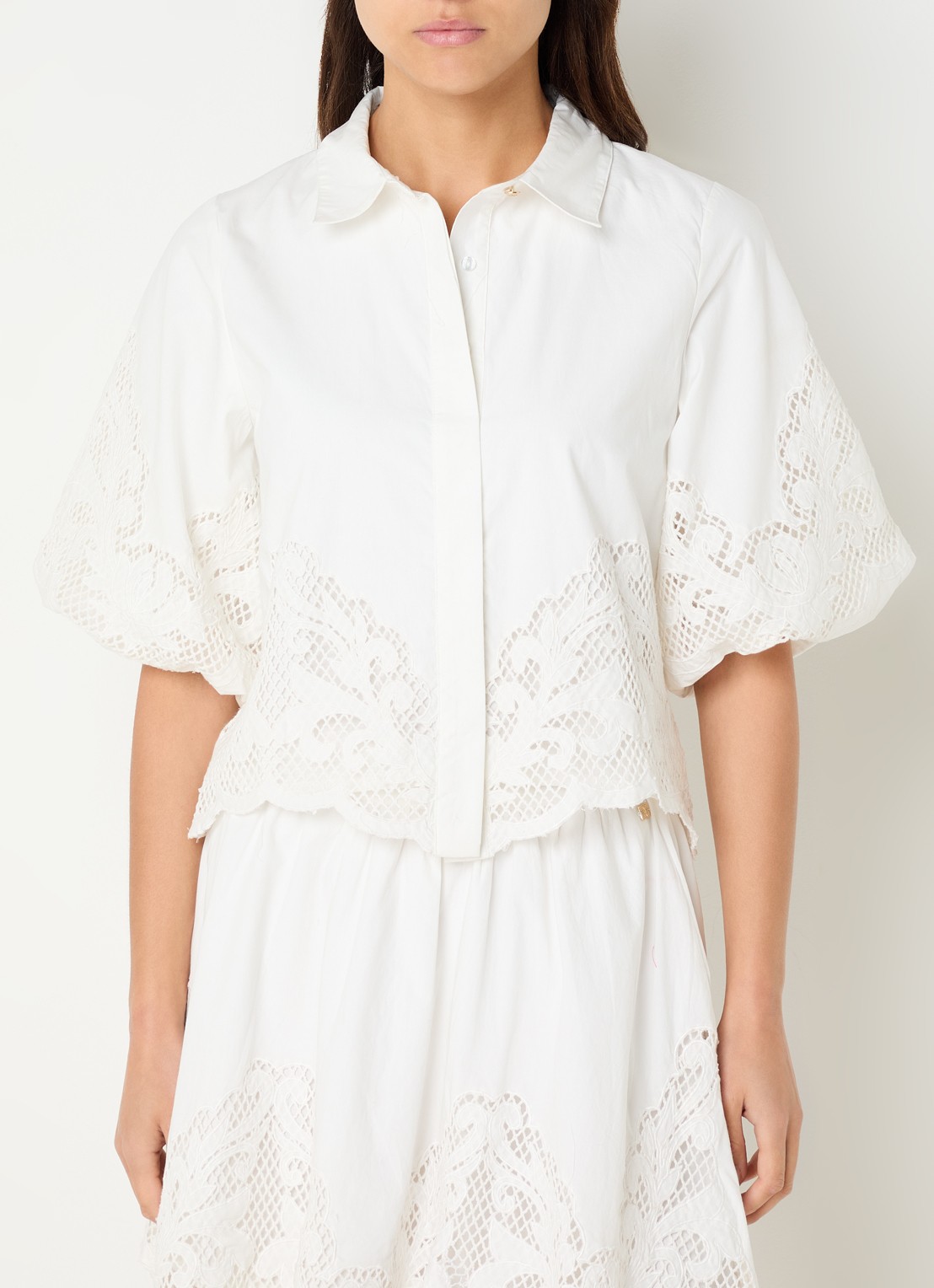 NIKKIE Rabano blouse met broderie - detail 3 wit