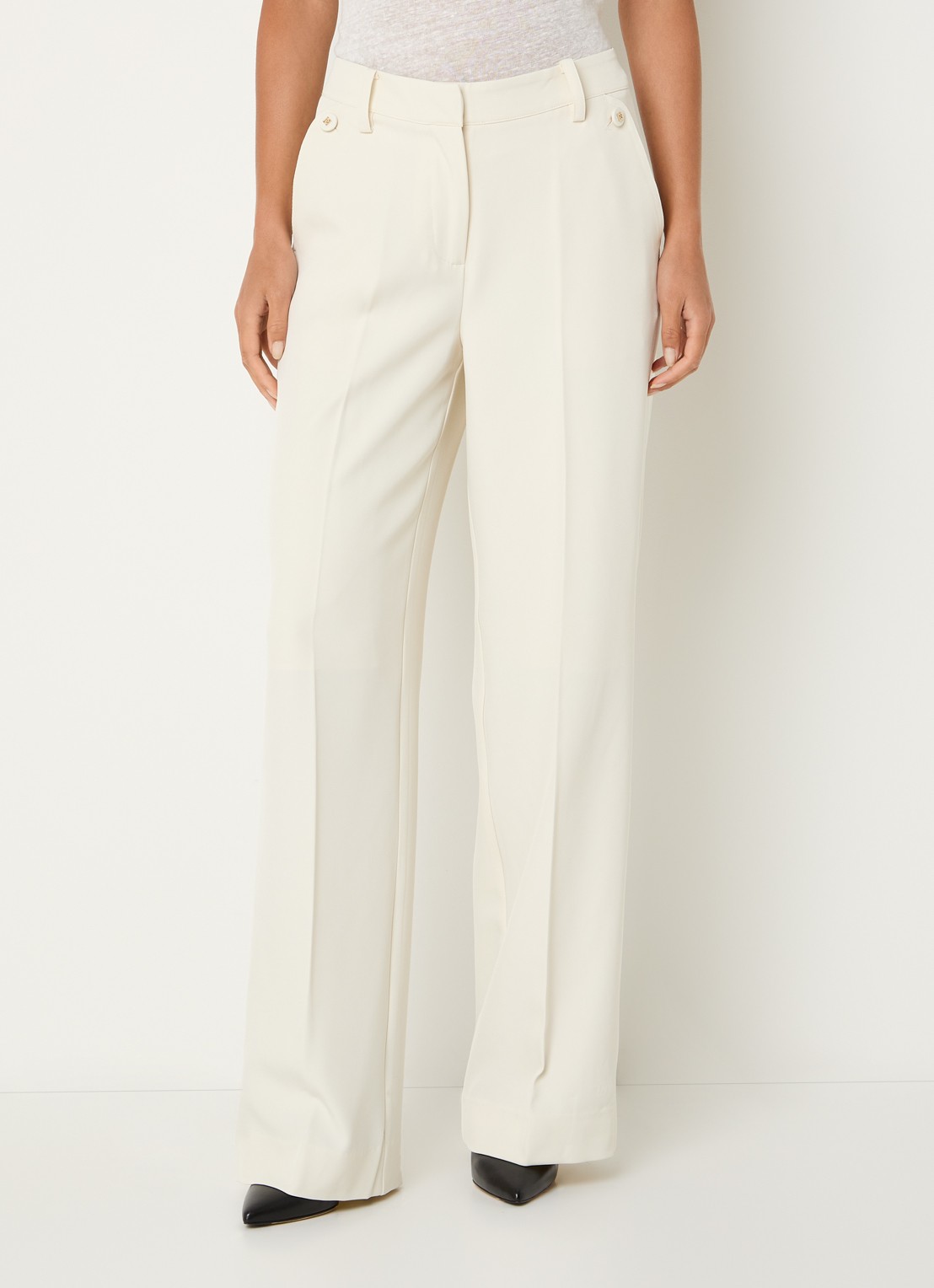 NIKKIE Reims high waist straight fit pantalon met steekzakken - detail 3 creme