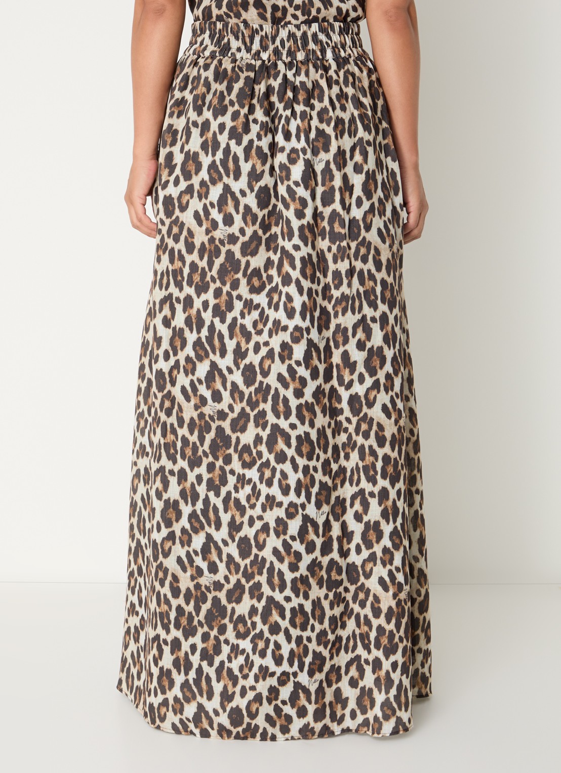 NIKKIE Retiro maxi rok met panterprint - achterkant bruin