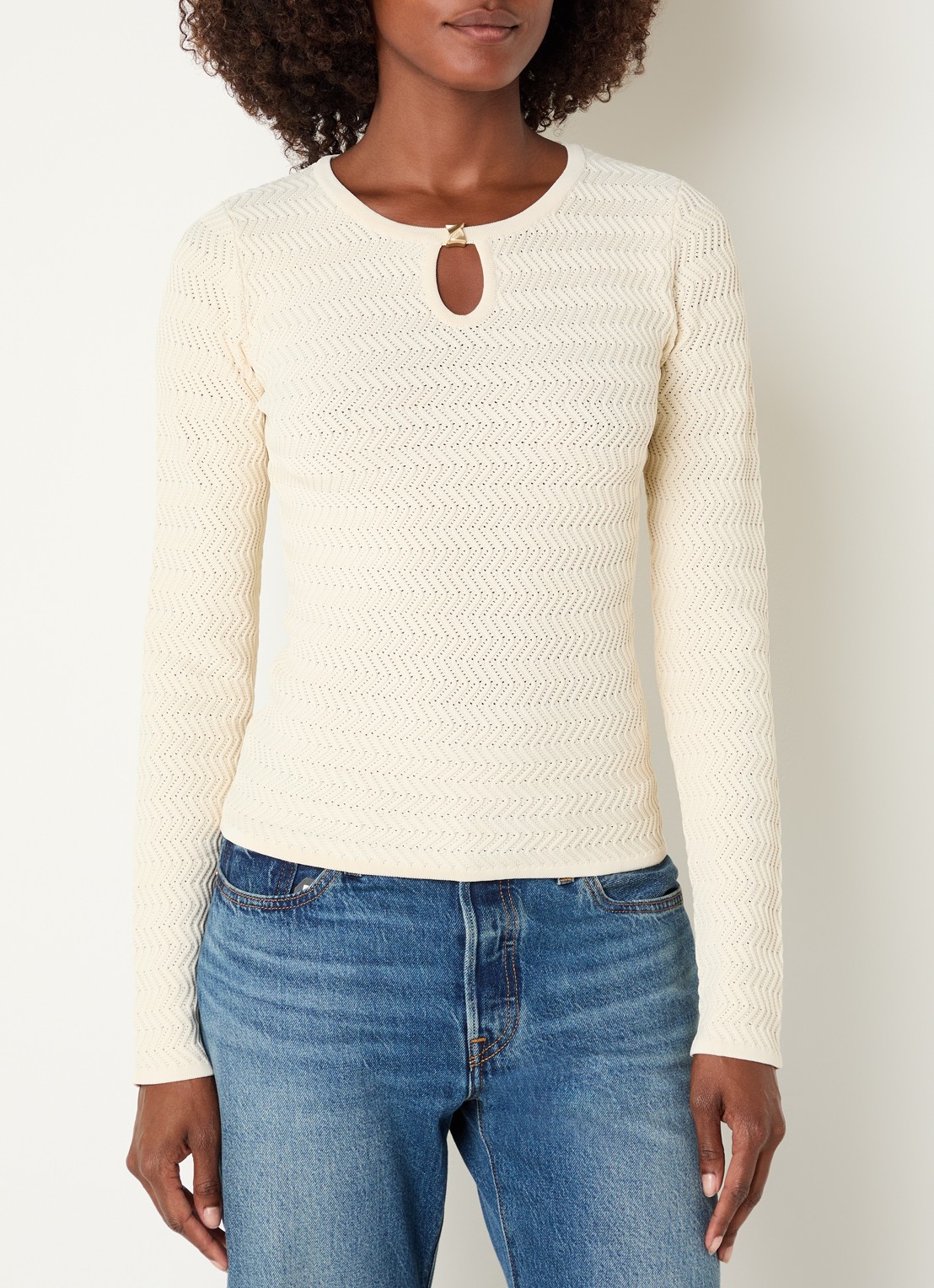 NIKKIE Riom top met structuur - detail 2 creme