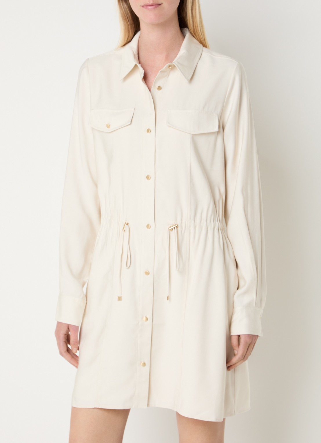 NIKKIE Riva mini blousejurk met trekkoord - detail 2 creme