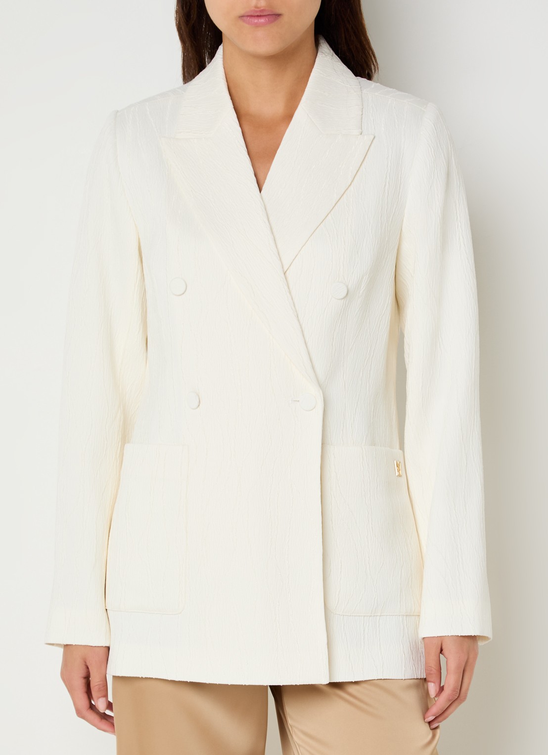NIKKIE Roseville double-breasted blazer met opgestikte zakken - detail gebroken wit