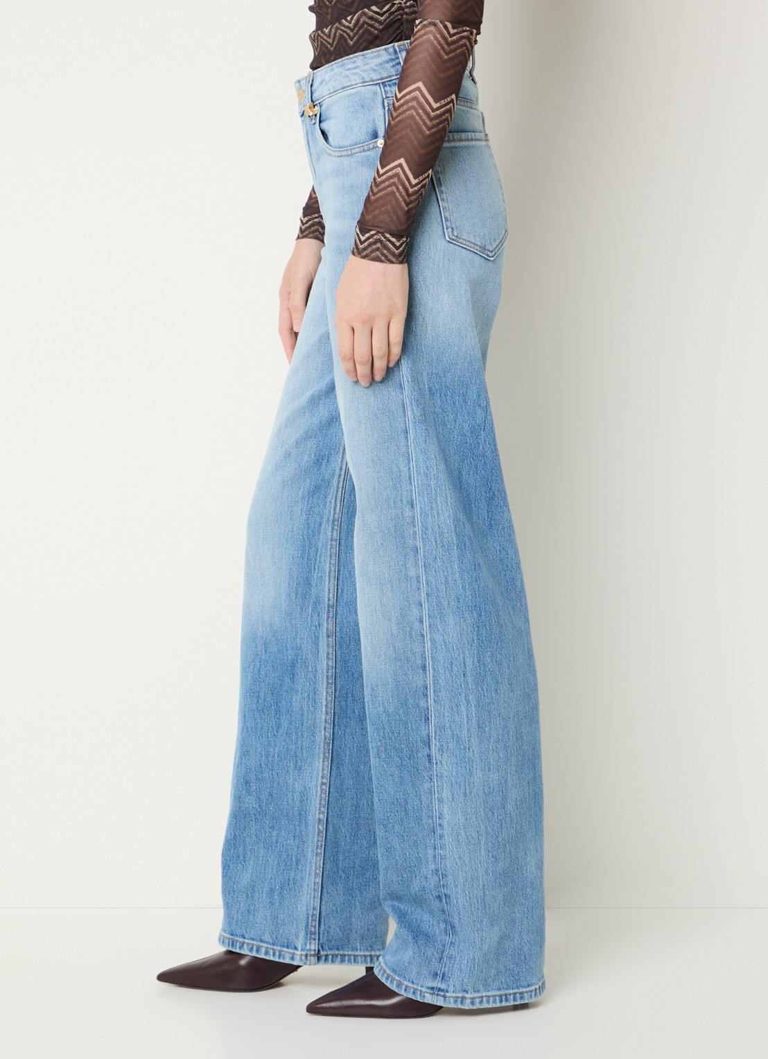 NIKKIE Rubis high waist straight leg jeans met lichte wassing - detail 2 indigo