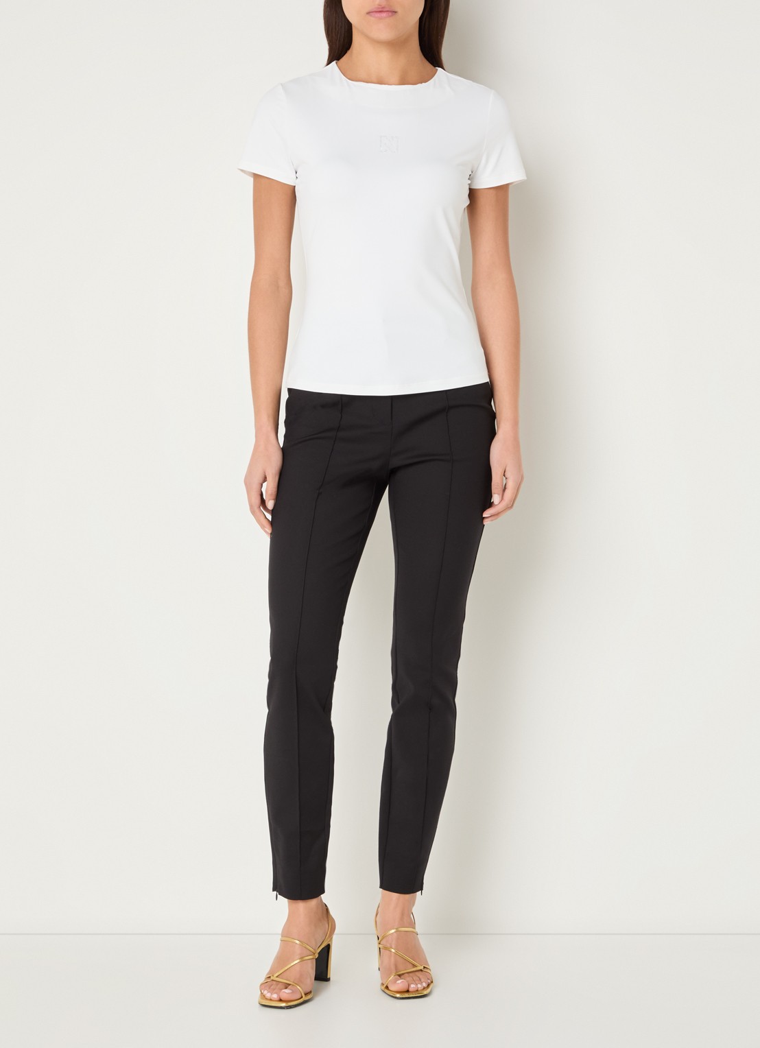 NIKKIE T-shirt met logo en strass - voorkant 2 wit