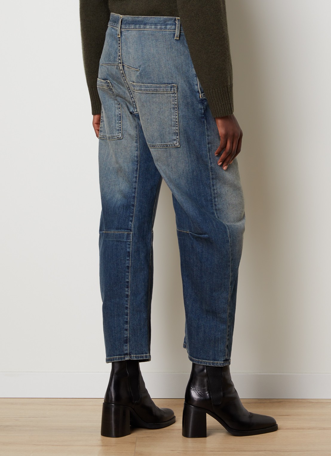 Nili Lotan Emerson high waist balloon fit jeans met medium wassing - achterkant 6 indigo