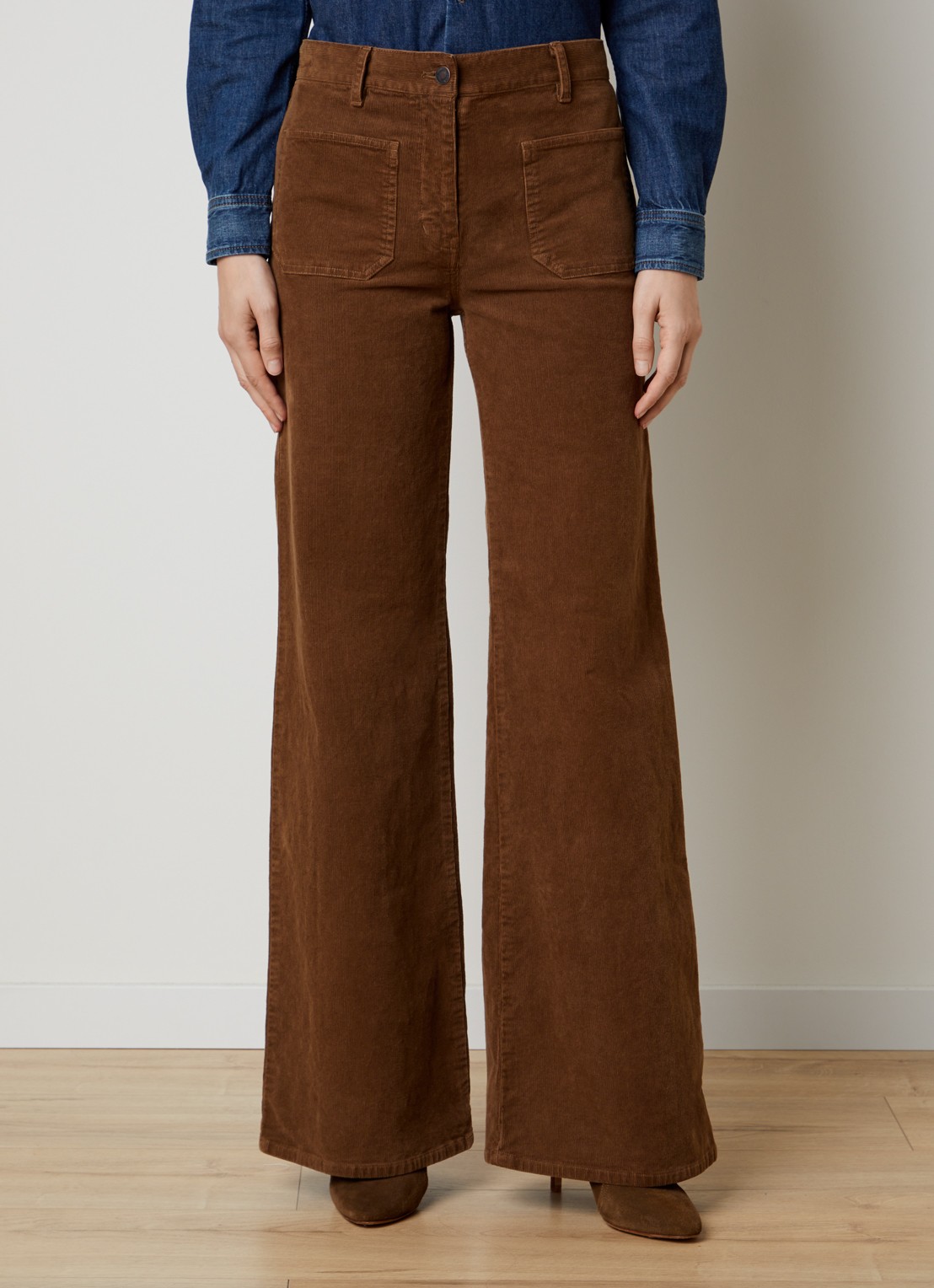 Nili Lotan Florence high waist flared fit broek van corduroy - detail 4 cognac