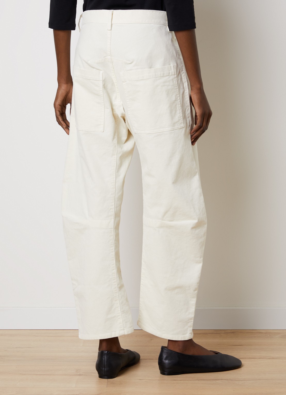 Nili Lotan Shon mid waist wide fit jeans met gekleurde wassing - achterkant 4 gebroken wit