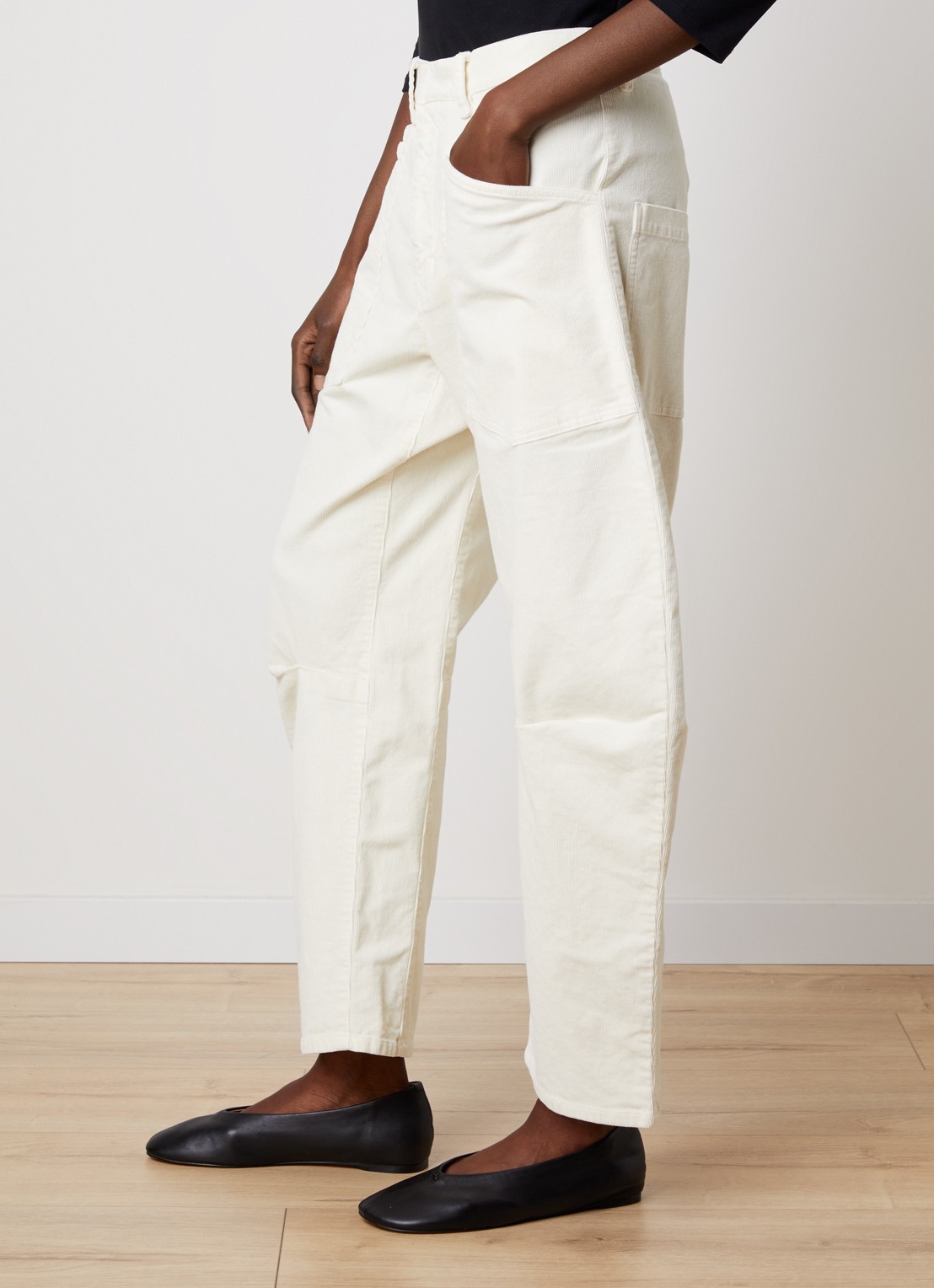 Nili Lotan Shon mid waist wide fit jeans met gekleurde wassing - detail 2 gebroken wit