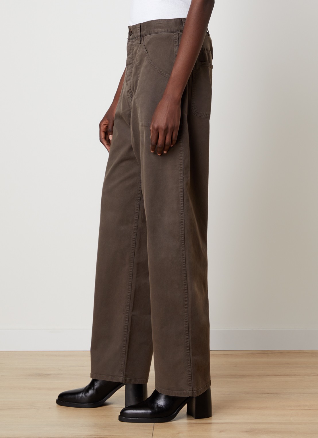 Nili Lotan Whitney high waist straight fit broek met steekzakken - detail 5 lichtbruin