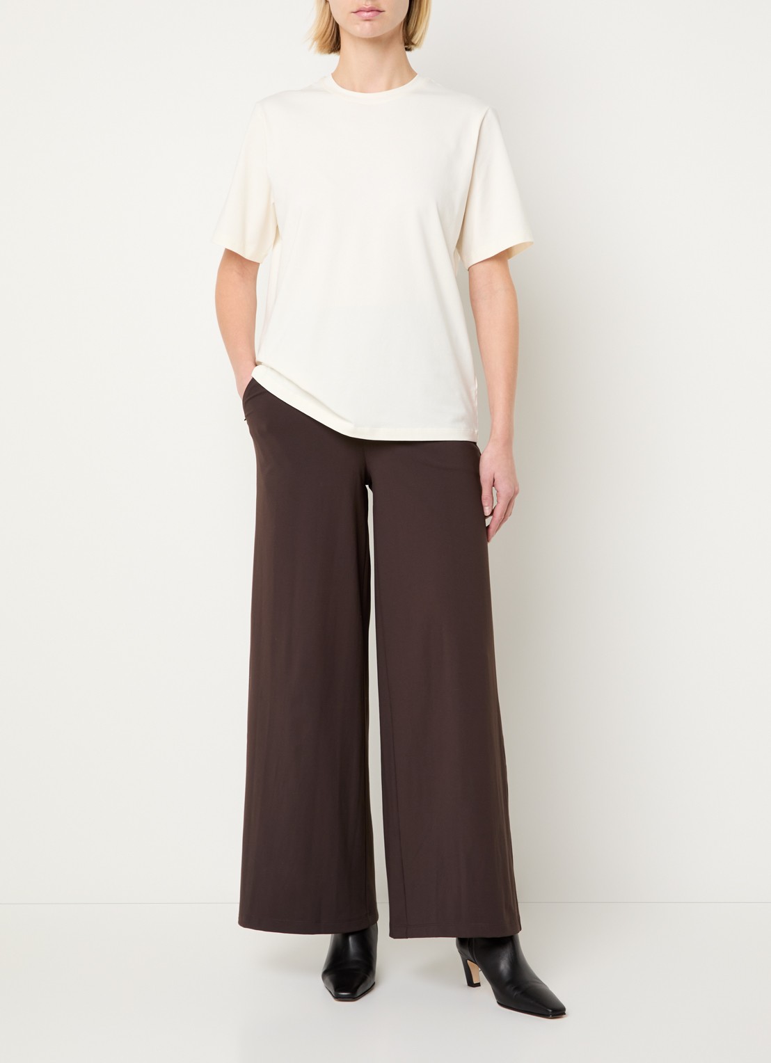 Ninepine Asana high waist wide fit broek met ritszakken - voorkant 2 donkerbruin