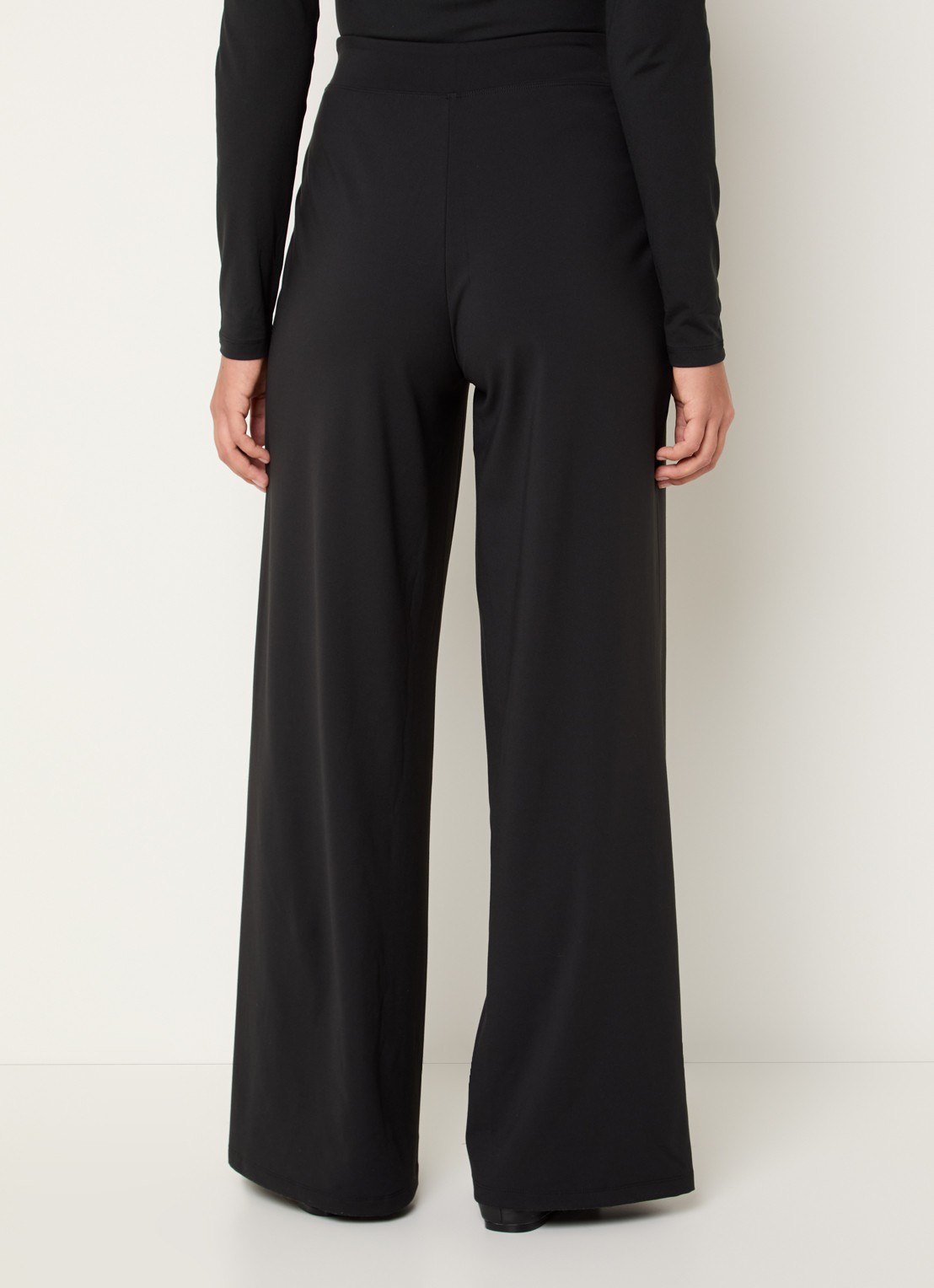 Ninepine Asana high waist wide fit pantalon met ritszakken - achterkant zwart