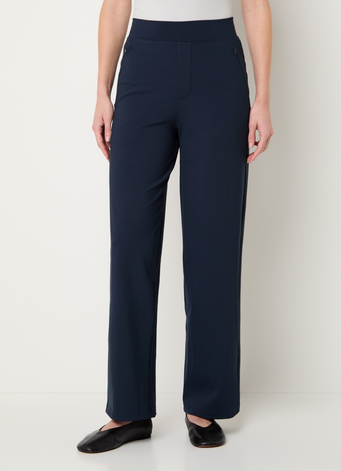 Ninepine Asana Relaxed high waist straight fit broek met ritszakken - detail donkerblauw