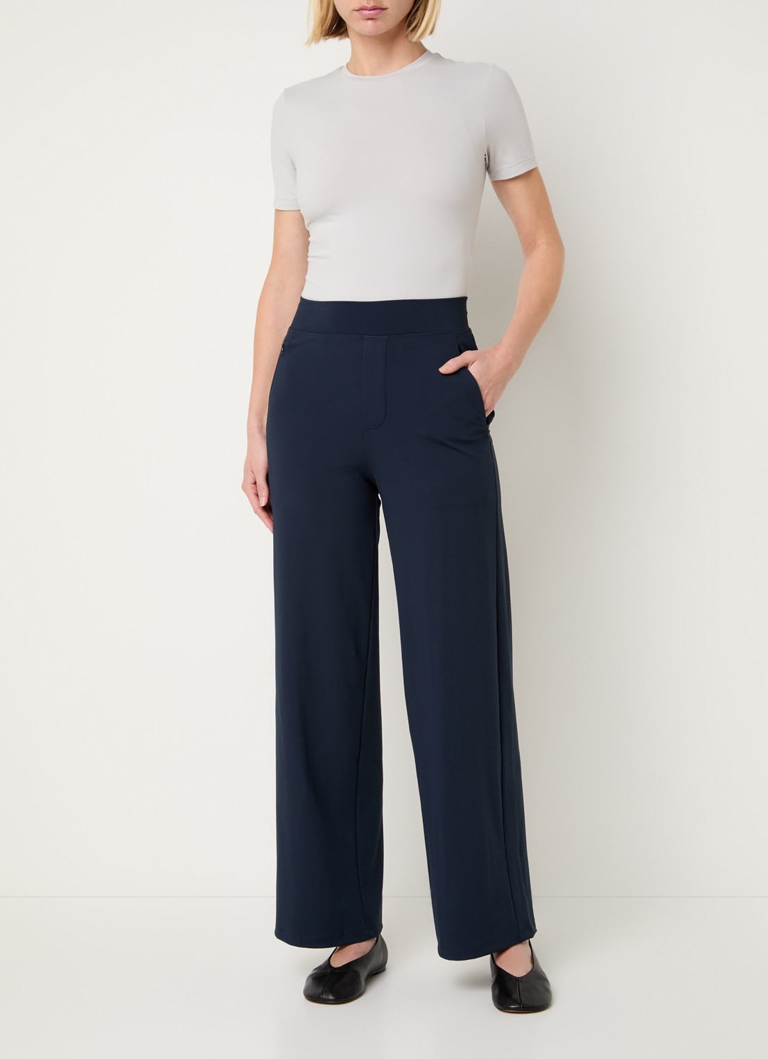 Ninepine Asana Relaxed high waist straight fit broek met ritszakken - voorkant 4 donkerblauw