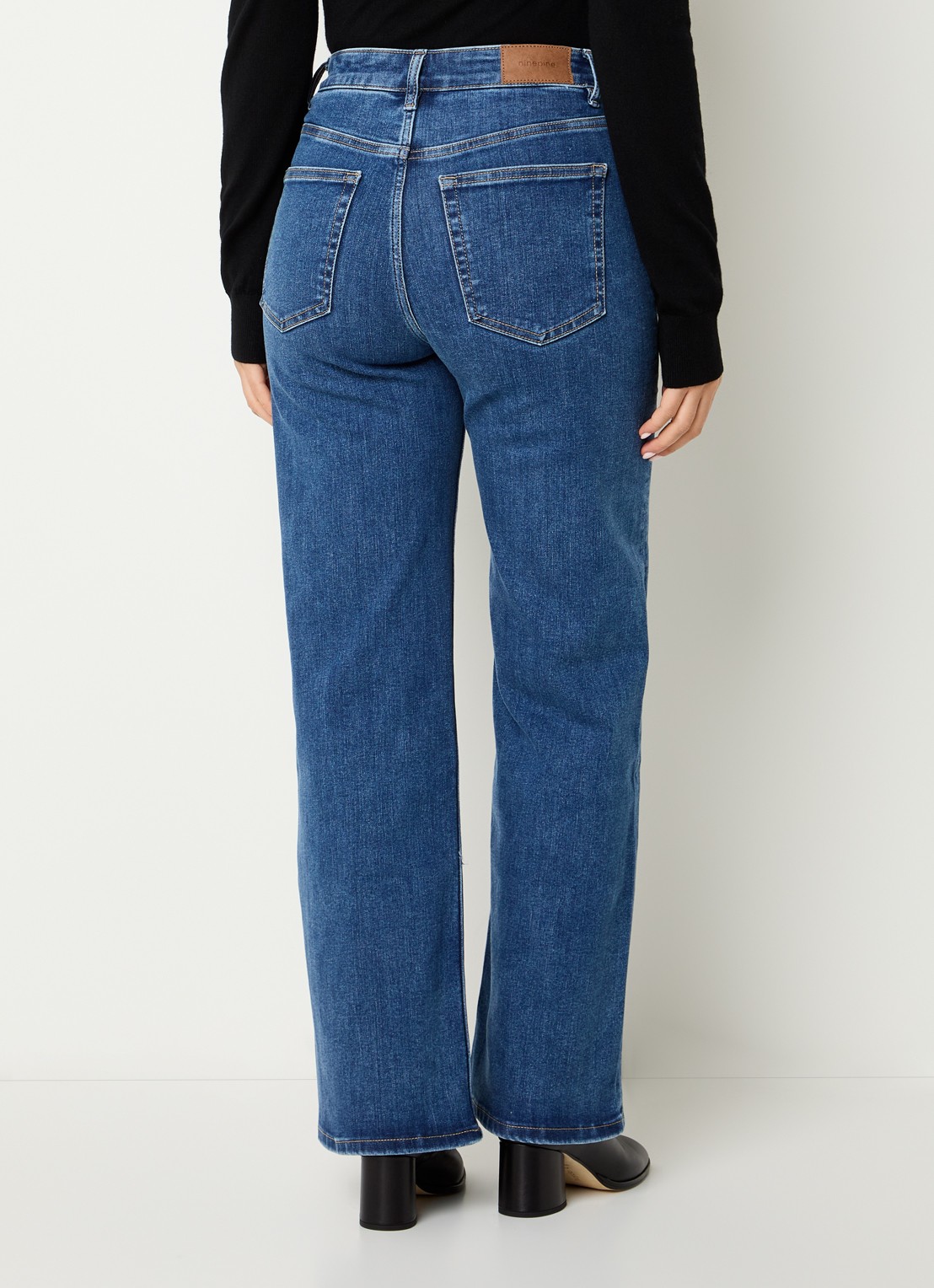 Ninepine High waist straight leg jeans met stretch - achterkant 4 indigo