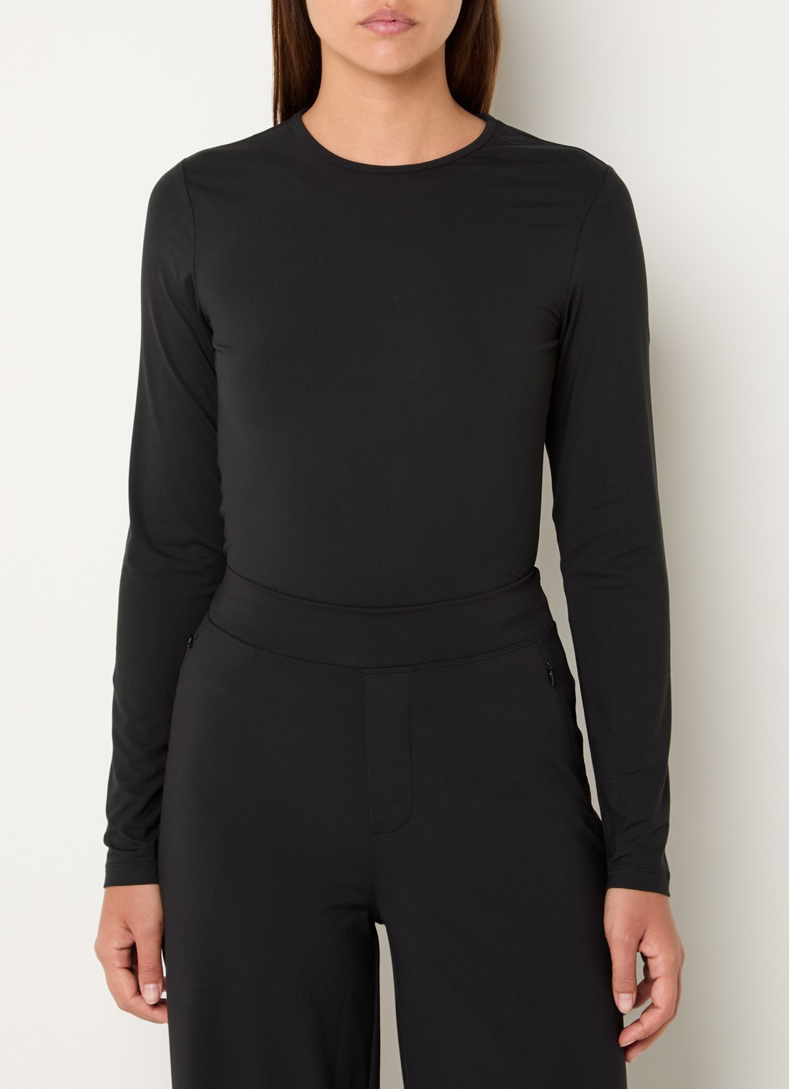 Ninepine Longsleeve met ronde hals - detail 4 zwart