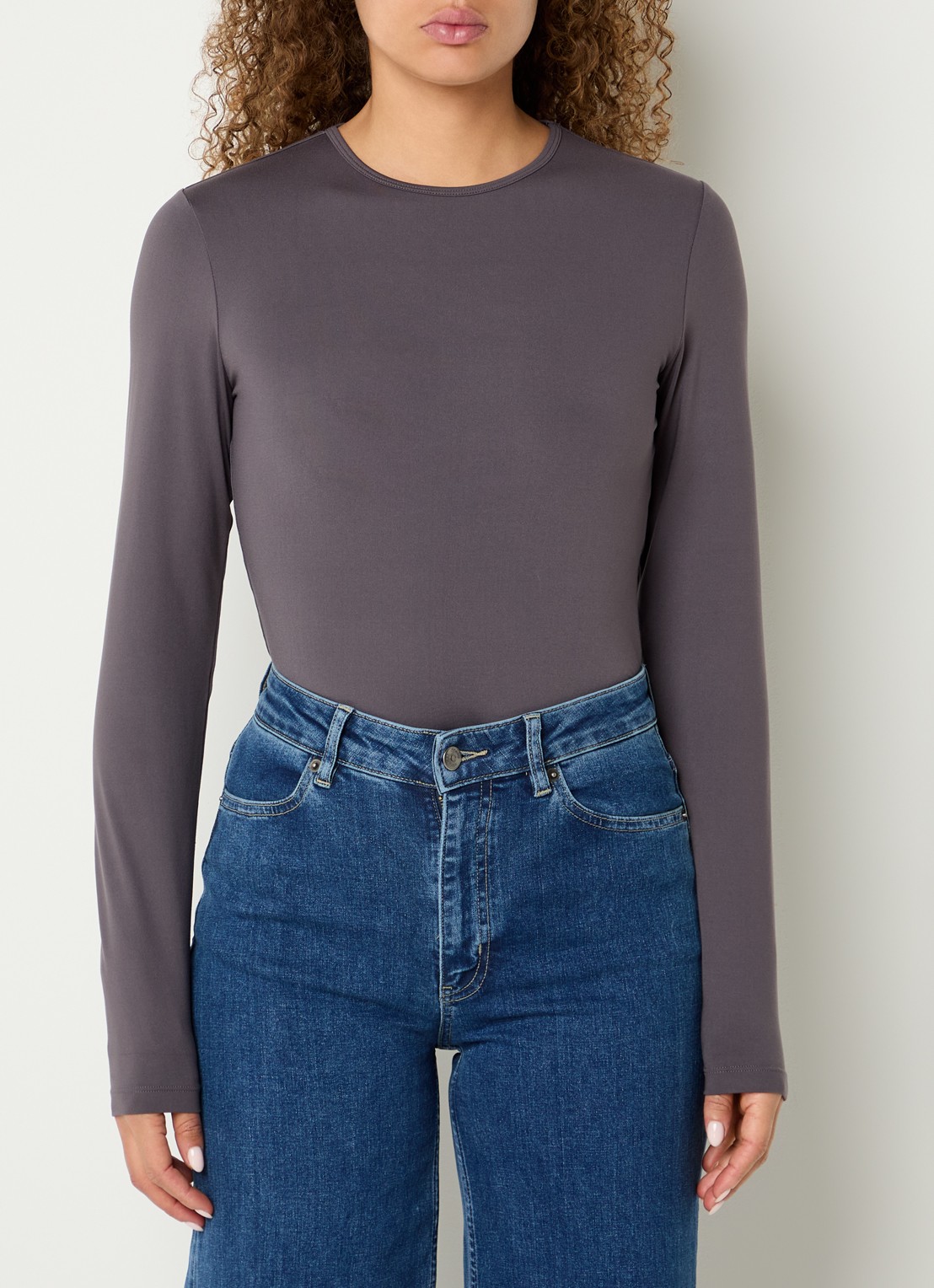 Ninepine Longsleeve van jersey - detail 3 taupe
