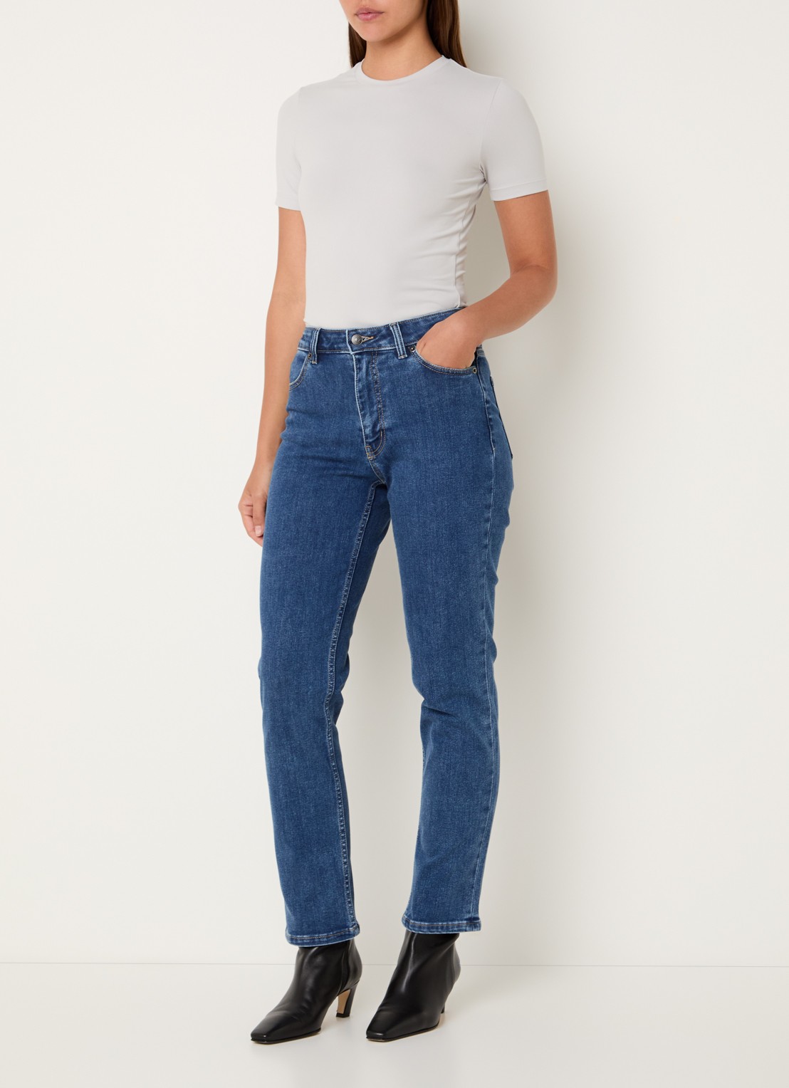 Ninepine Slim fit high waist jeans met medium wassing - voorkant 2 indigo