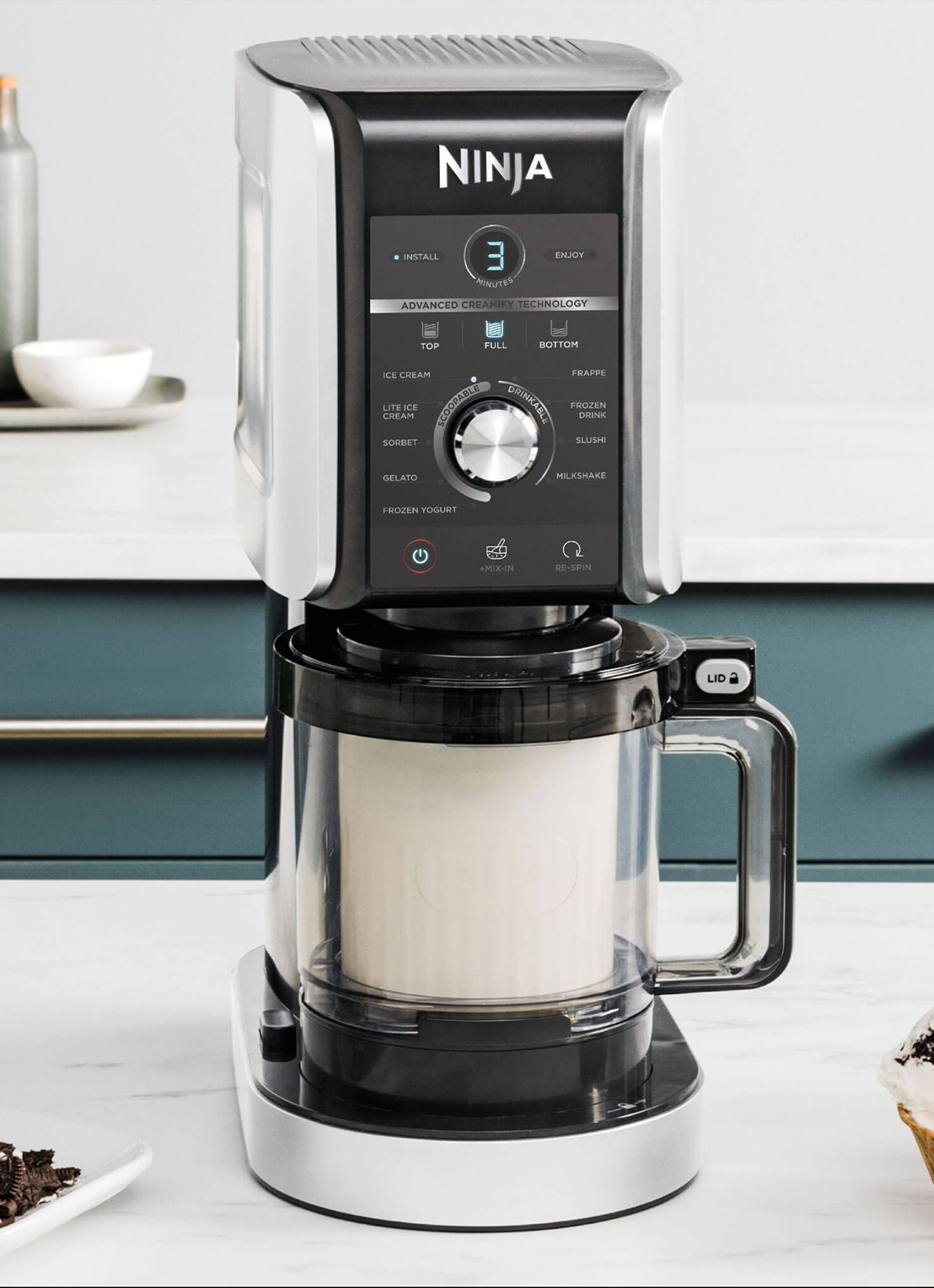 Ninja CREAMi Deluxe 10-in-1 ijsmachine NC502EU - voorkant 6 zilver