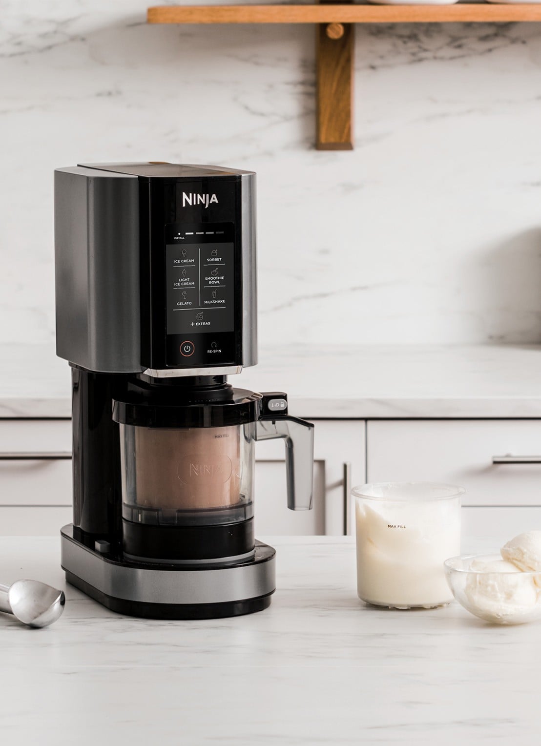 Ninja Ijsmachine NC302EU  - detail 3 zwart