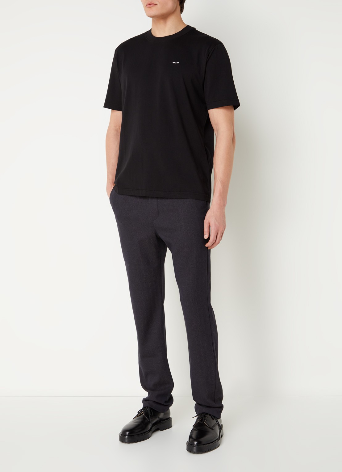 NN.07 Adam T-shirt met logo - voorkant 3 zwart