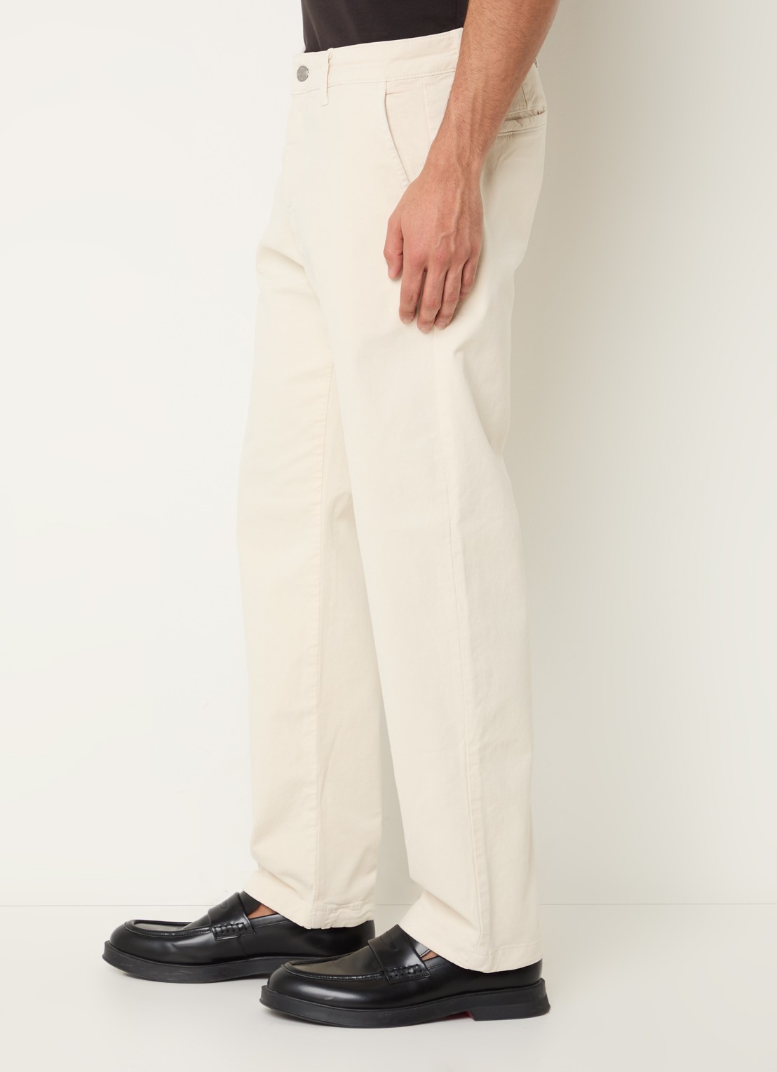 NN.07 Aden straight fit chino met steekzakken - detail 4 creme