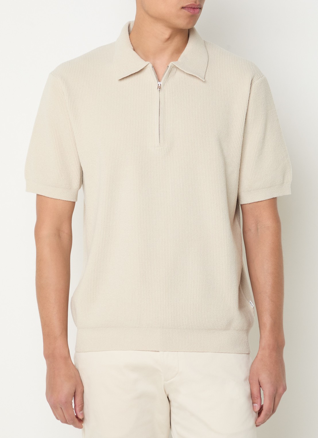 NN.07 Danny ribgebreide regular fit polo met halve rits - detail beige