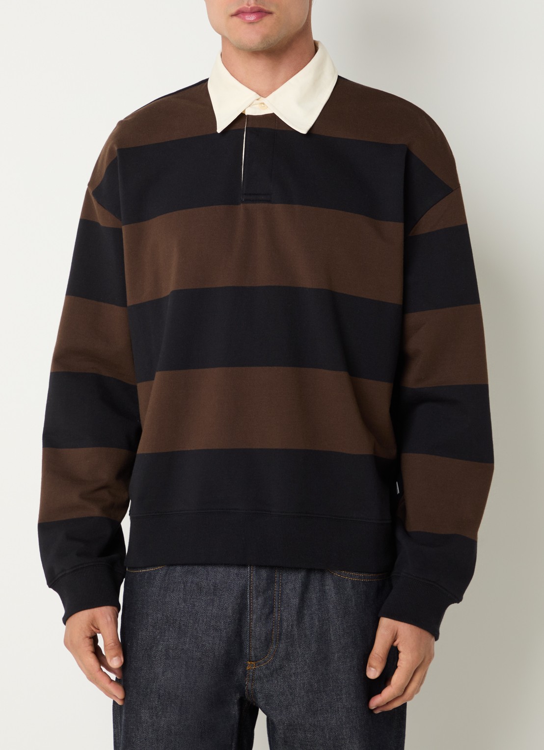 NN.07 David sweater met streepprint - detail 2 bruin