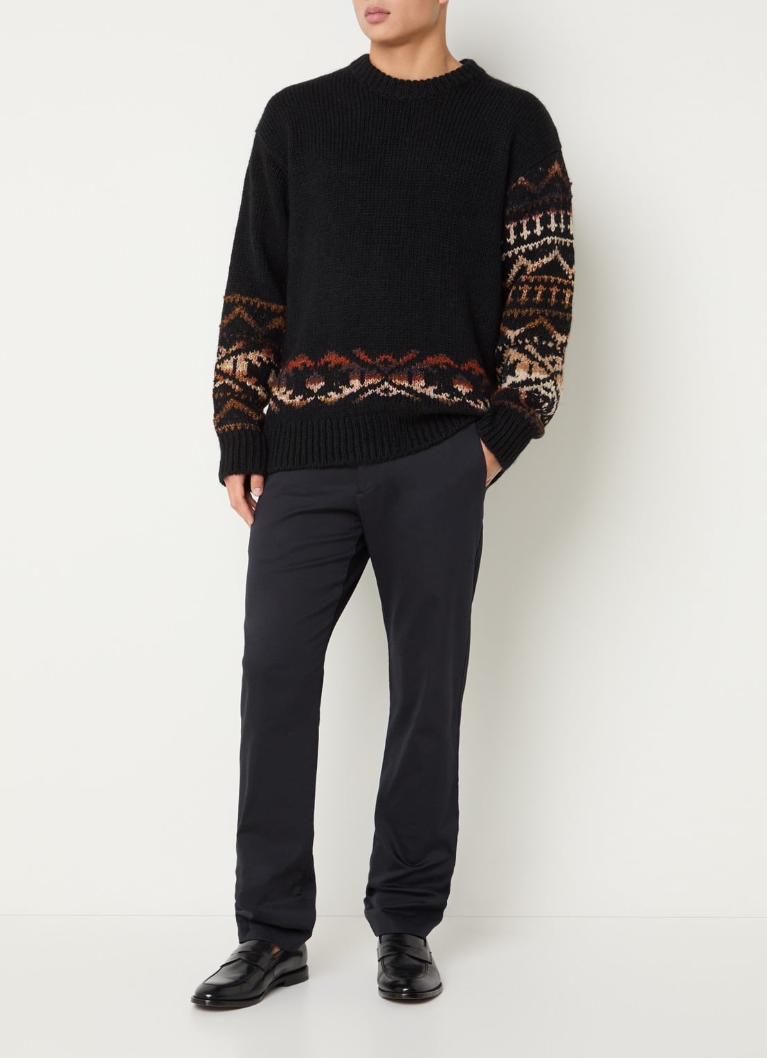 NN.07 Emil grofgebreide trui in alpaca wolblend met ingebreid patroon - voorkant 3 zwart
