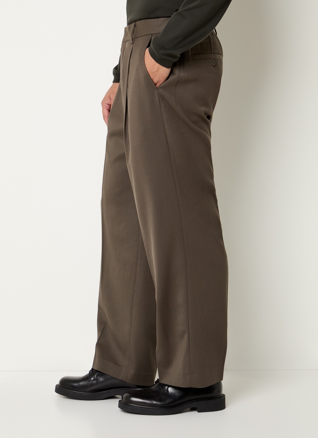 NN.07 Kay straight fit pantalon in wolblend met steekzakken - detail 5 khaki