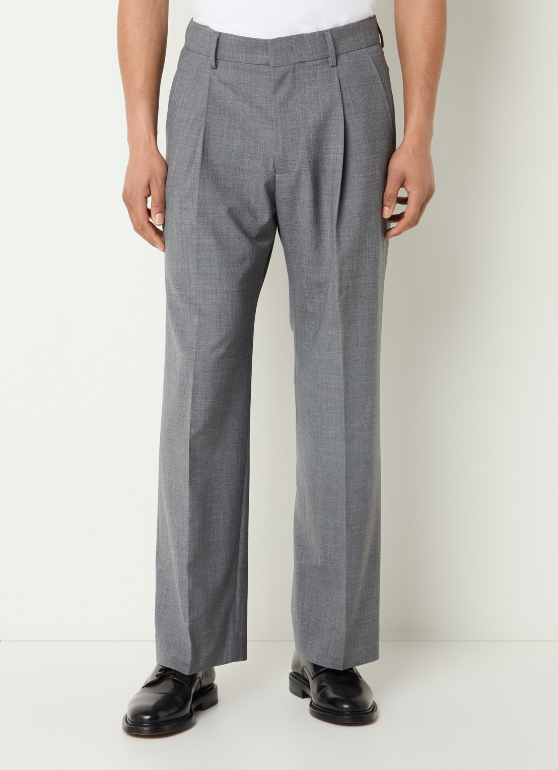 NN.07 Kay straight fit pantalon in wolblend met steekzakken - detail 4 grijs