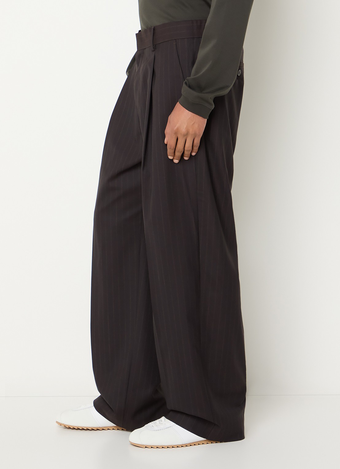 NN.07 Kay wide fit pantalon met steekzakken - detail 4 donkerbruin