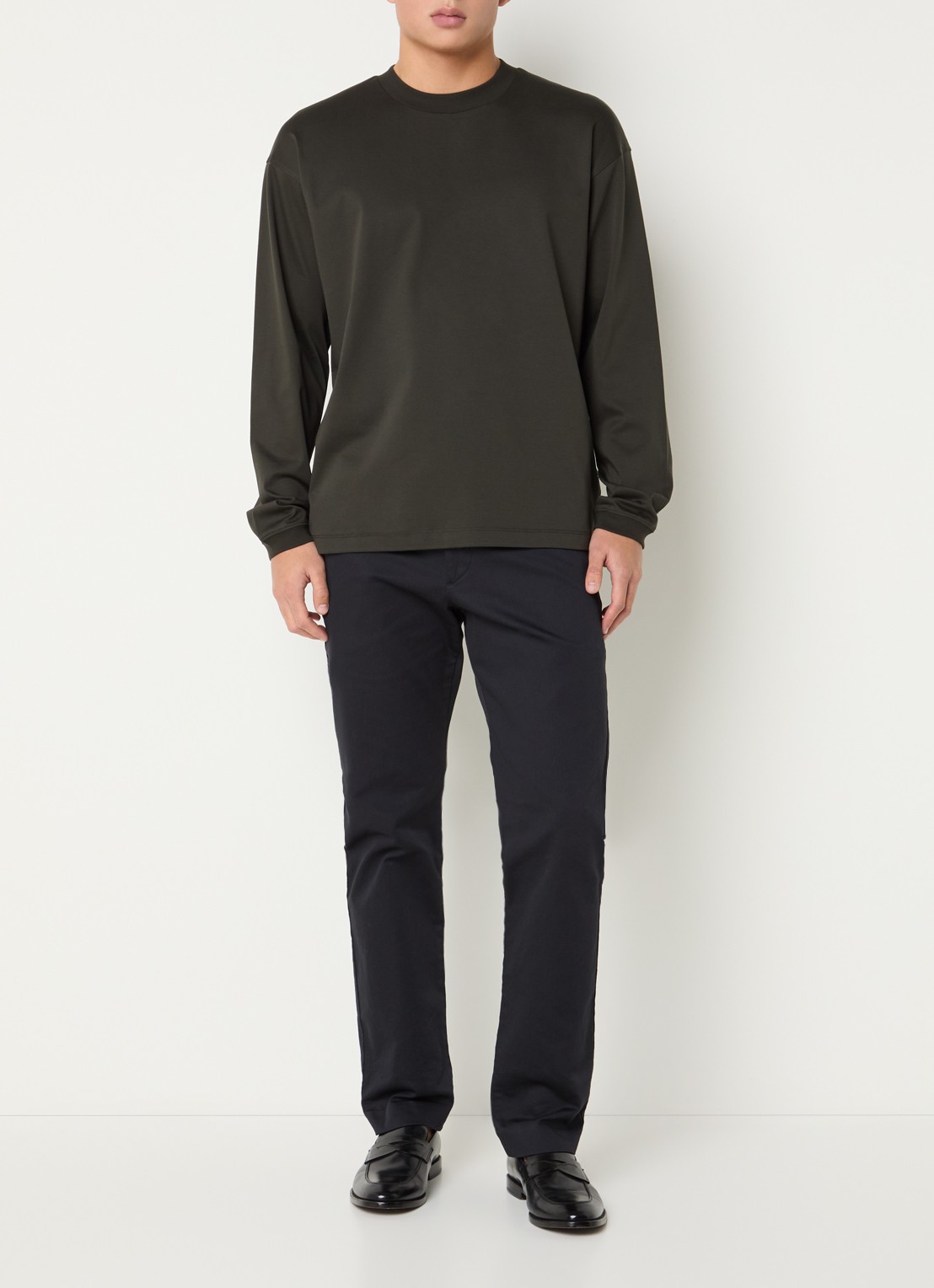 NN.07 Lionel longsleeve met ronde hals - voorkant 3 bronsgroen