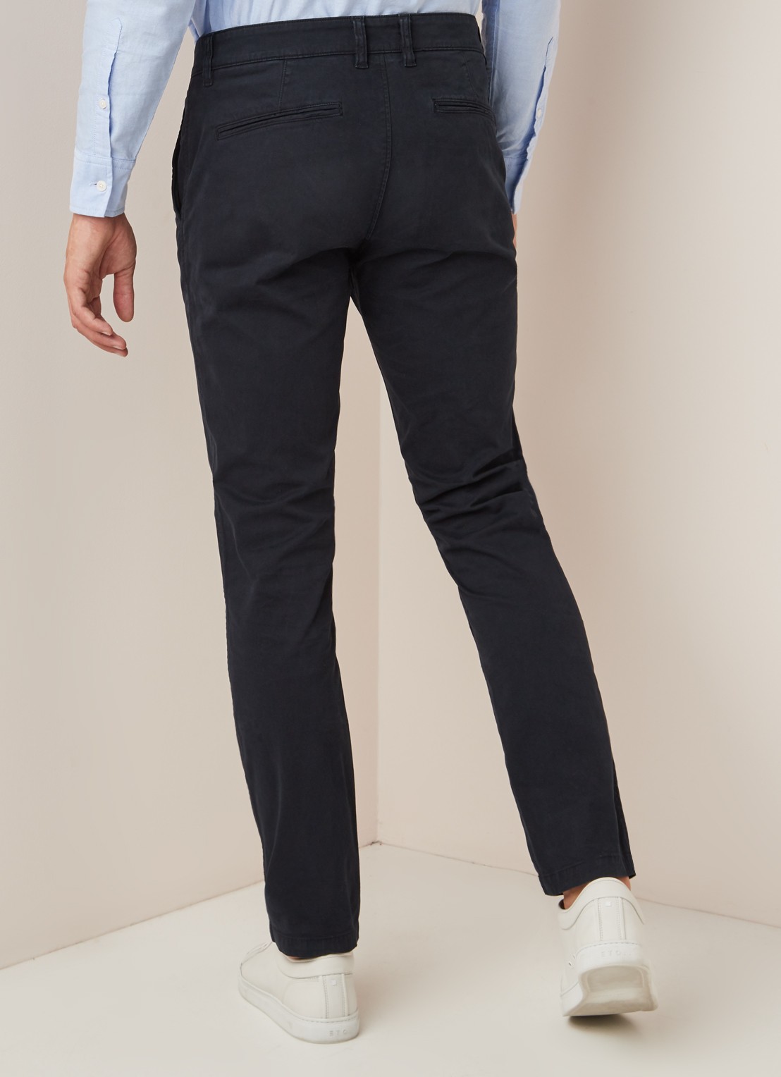 NN.07 Marco slim fit chino met stretch - achterkant blauw