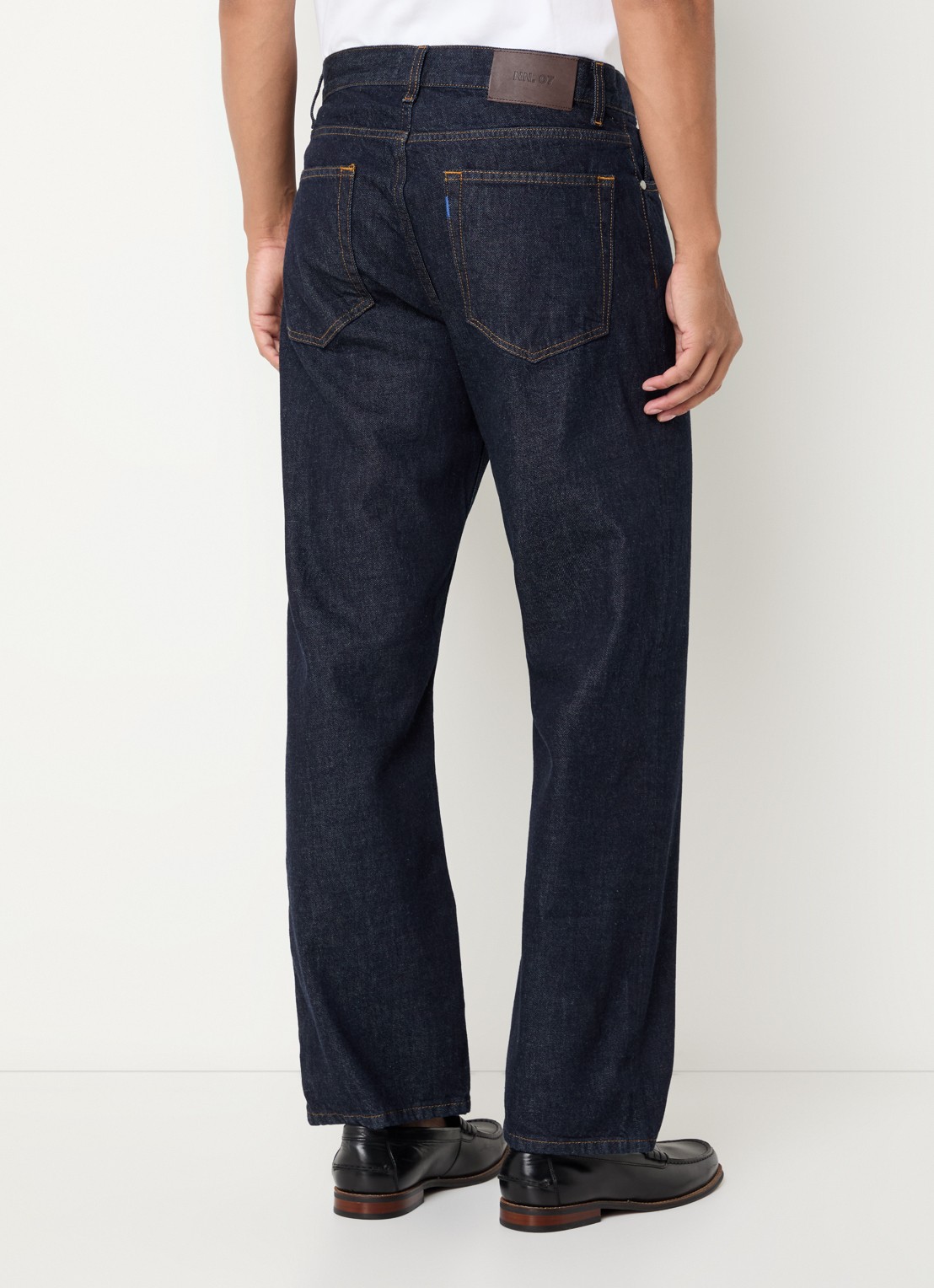 NN.07 Otis straight leg jeans met donkere wassing - achterkant 5 indigo