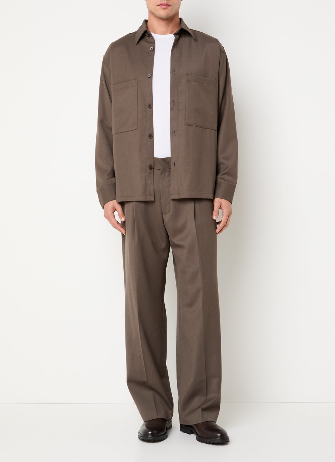 NN.07 Overshirt in wolblend met borstzakken - voorkant 4 donkerbeige