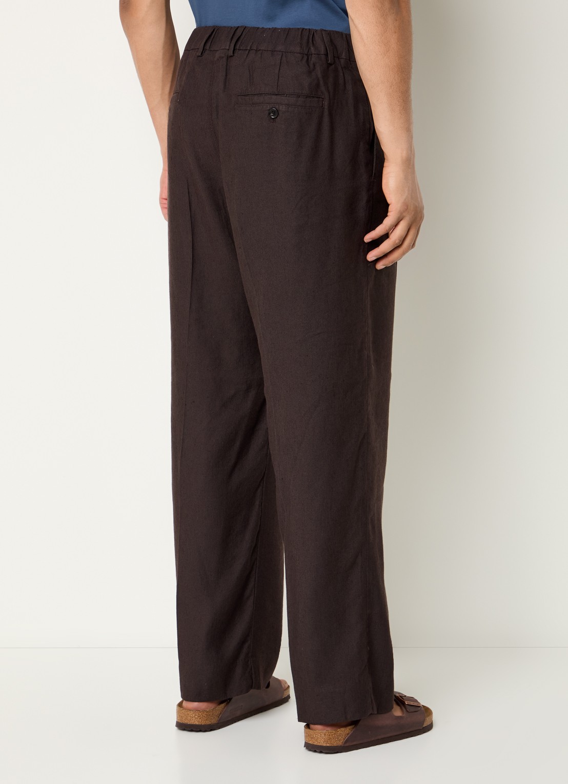 NN.07 Straight fit pantalon met steekzakken - achterkant donkerbruin