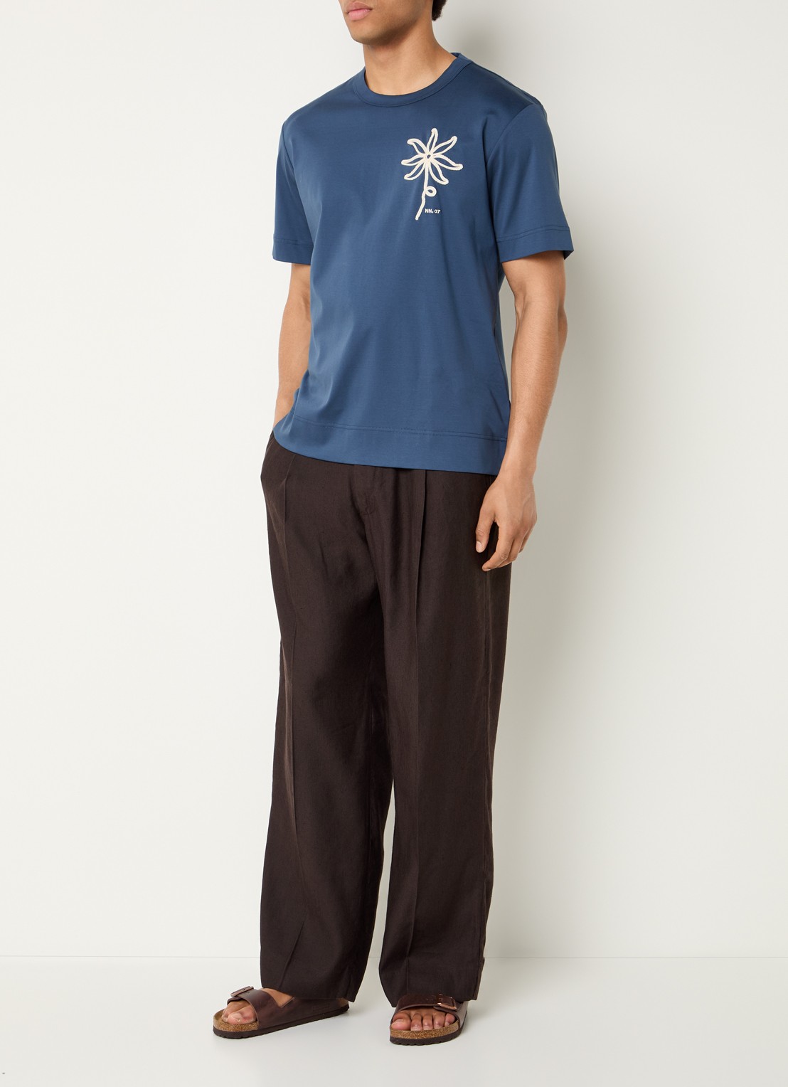 NN.07 Straight fit pantalon met steekzakken - voorkant 3 donkerbruin