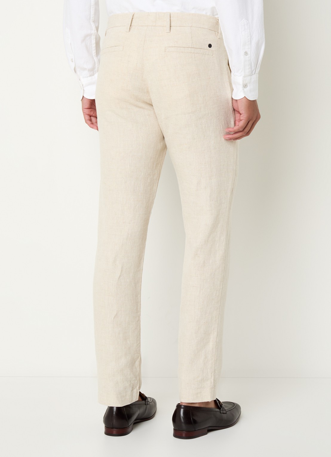 NN.07 Theo slim fit broek van linnen met steekzakken - achterkant 3 beige