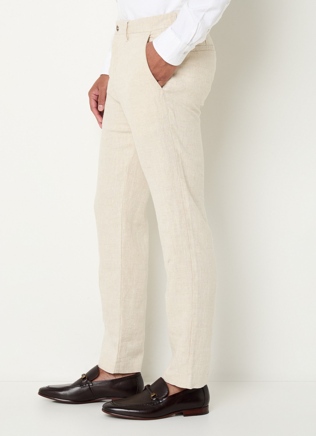 NN.07 Theo slim fit broek van linnen met steekzakken - detail 2 beige