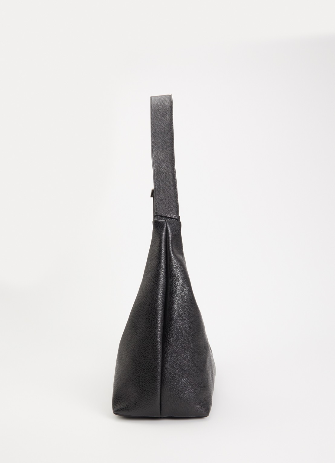 Nona Large Slouchy crossbodytas van leer - detail 4 zwart