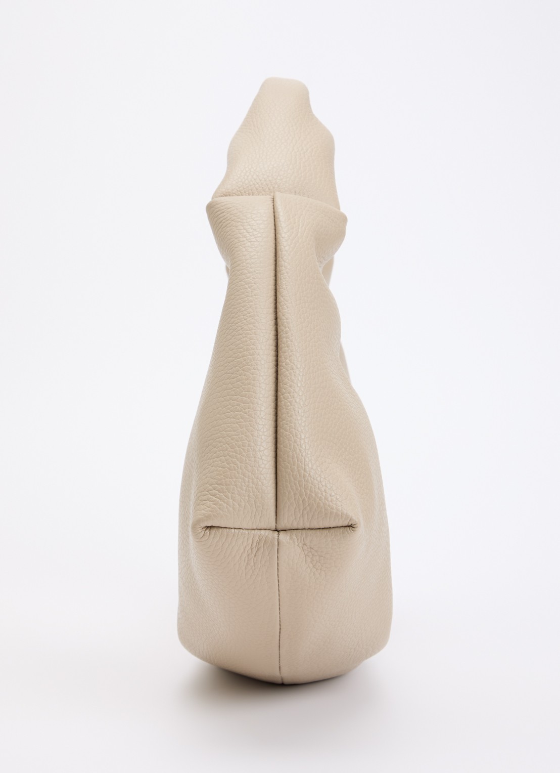 Nona Slouchy schoudertas van leer - detail 3 beige
