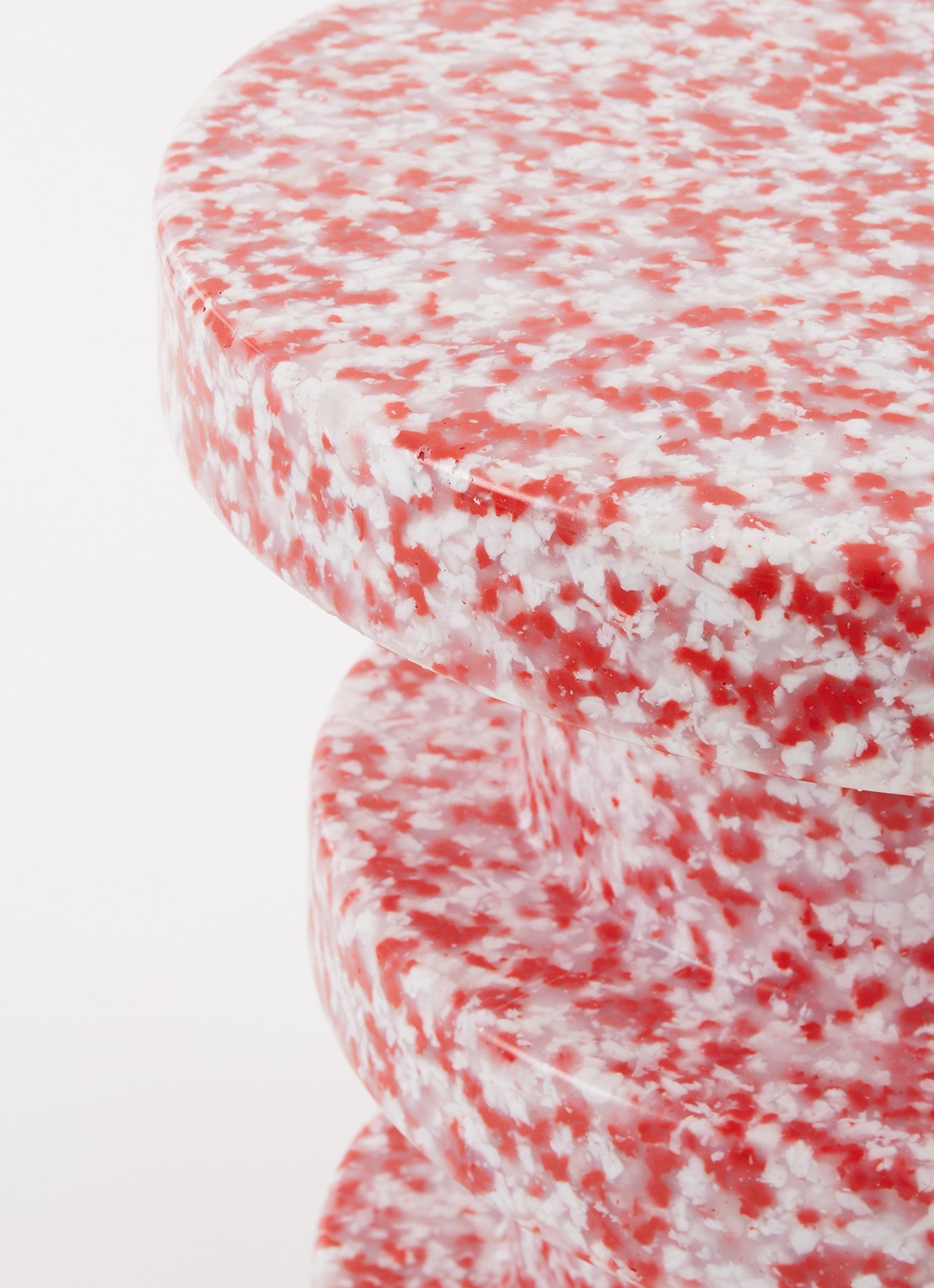 Normann Copenhagen Bit Stool bijzettafel 36 cm - detail steenrood