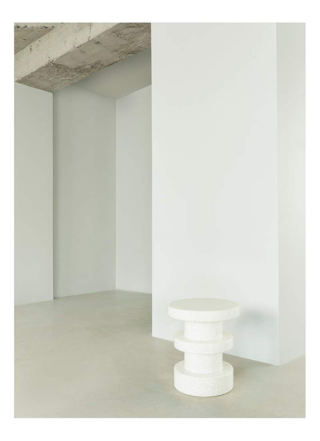 Normann Copenhagen Bit Stool bijzettafel 36 cm - voorkant 2 wit