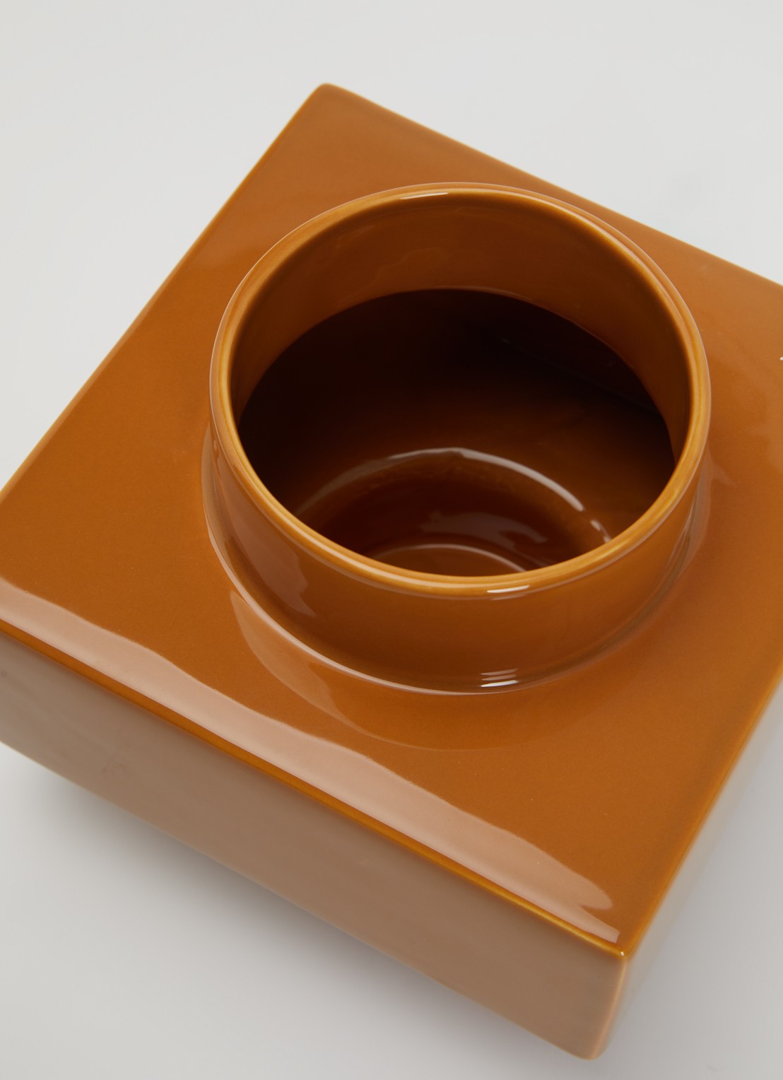 Normann Copenhagen Deko Object S3 ornament 14 cm - voorkant 2 oranjebruin