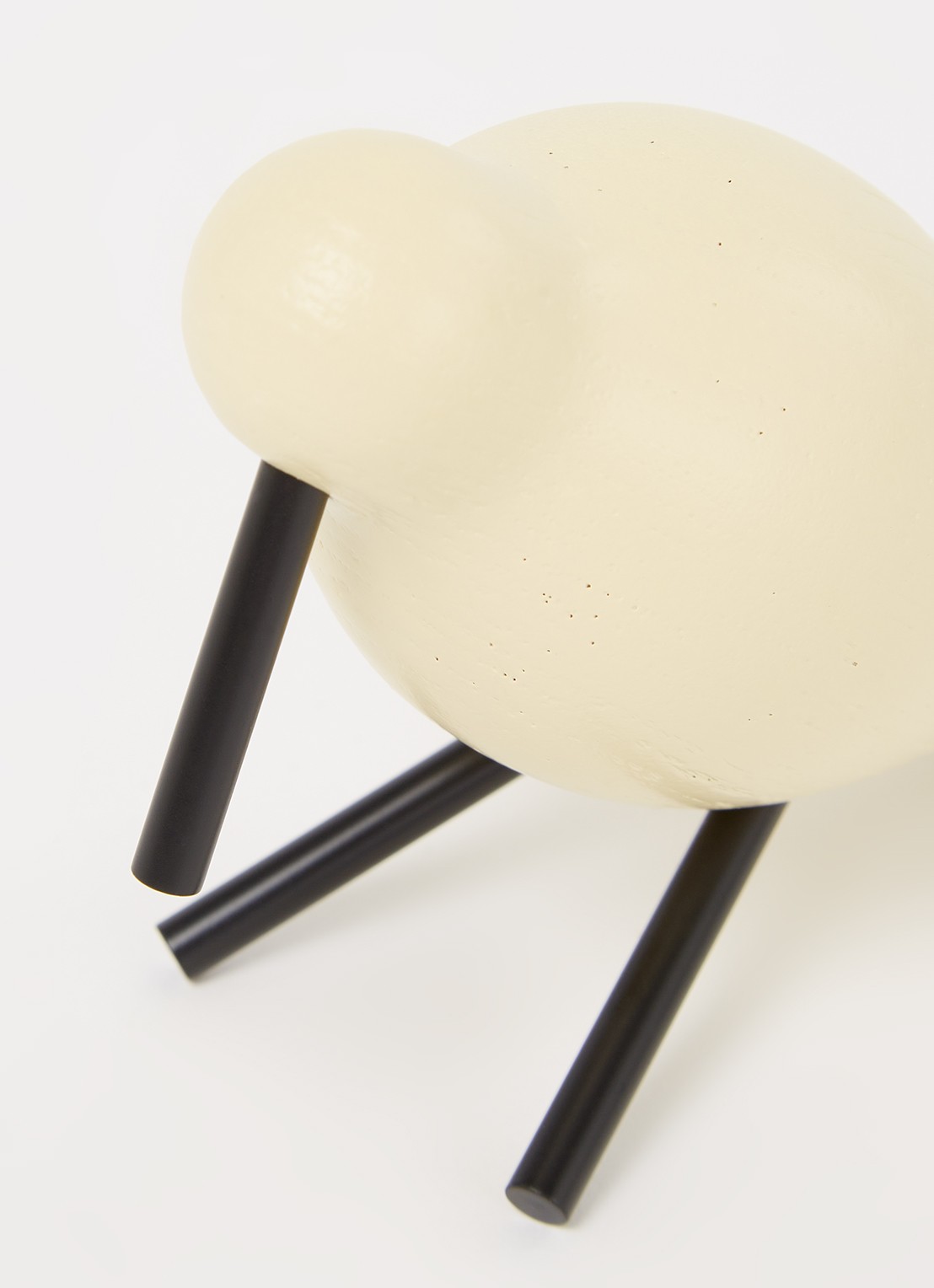 Normann Copenhagen Shorebird 8 cm - voorkant 2 lichtgeel
