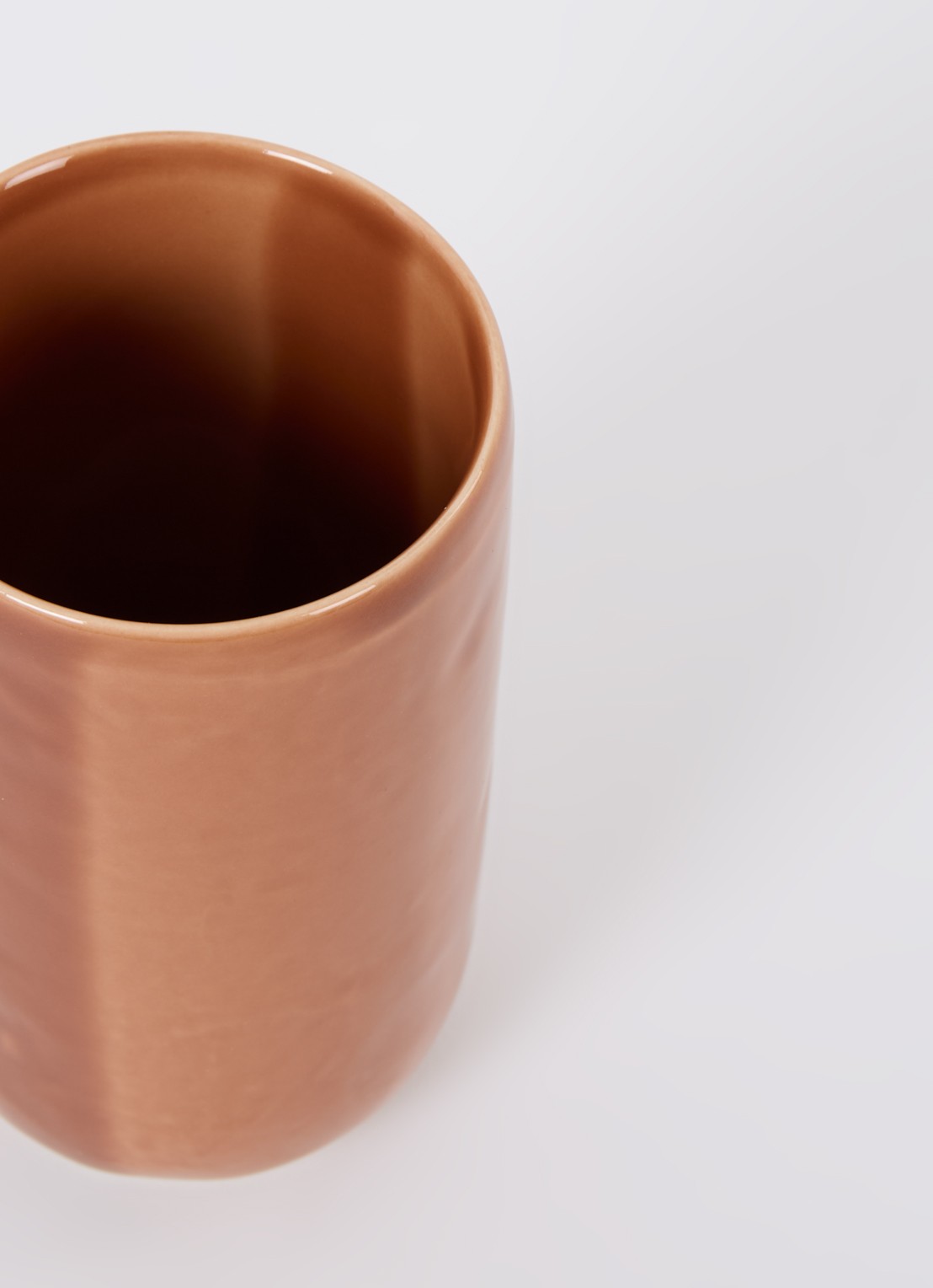 Nosse Ceramics Svelte kopje 33 cl - voorkant 2 roodbruin