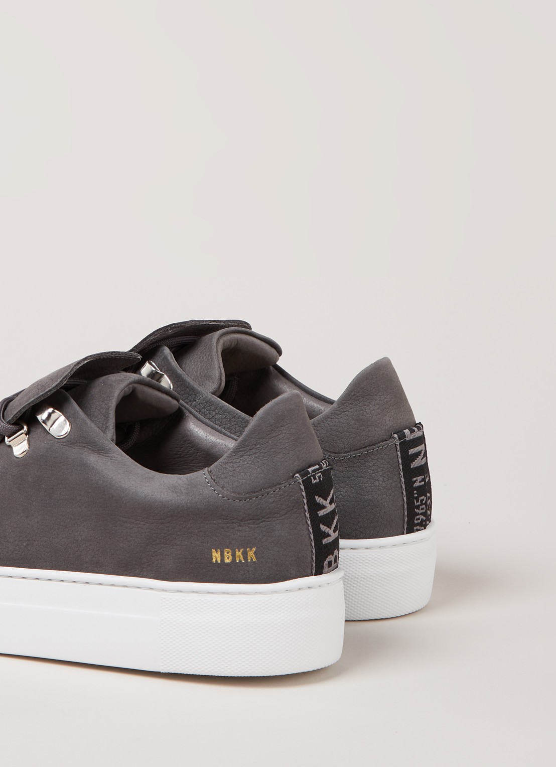 Nubikk Jagger Classic II sneaker van nubuck - detail 2 middengrijs