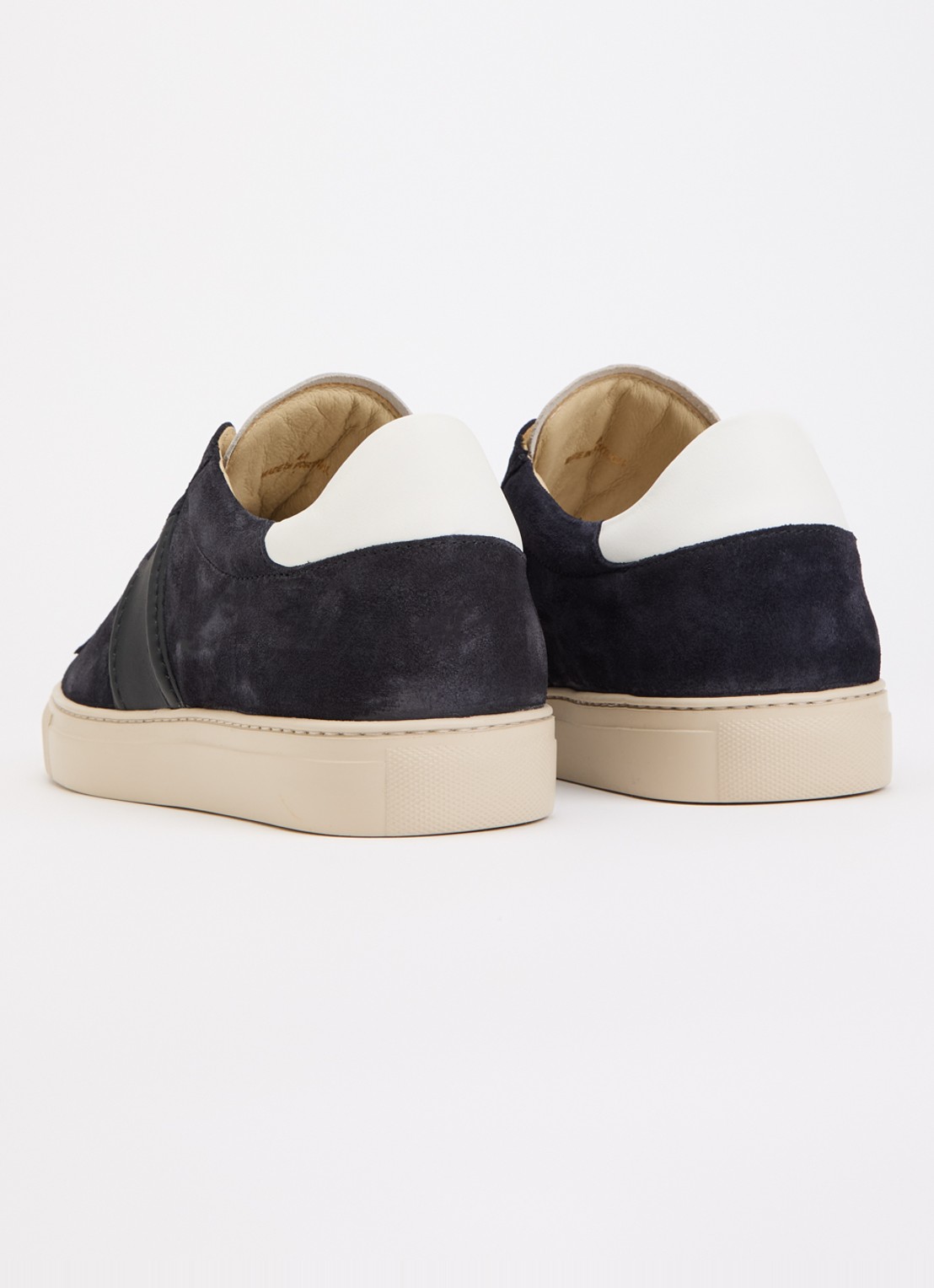 Nubikk Jase Morris sneaker van suède met leren details - achterkant donkerblauw